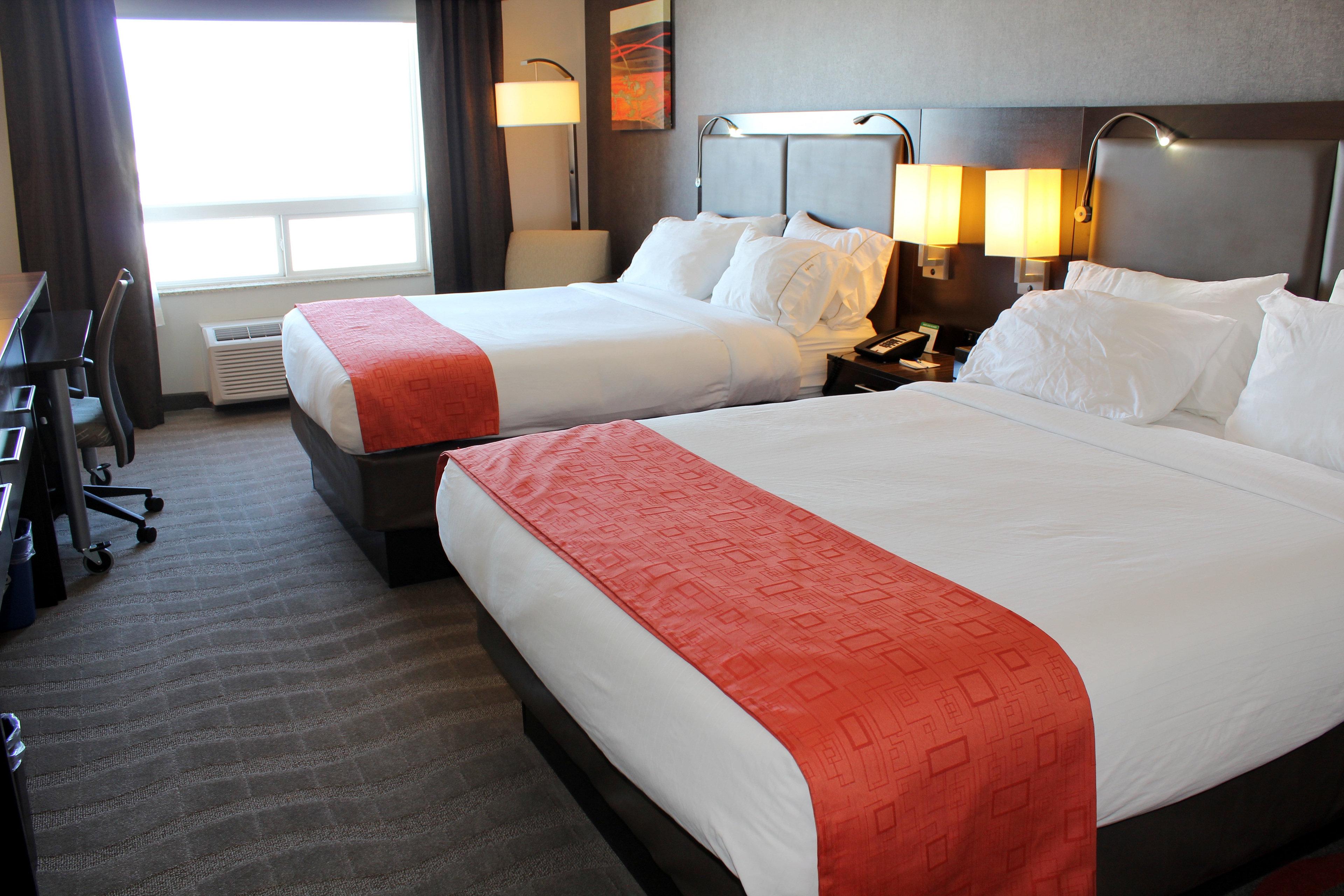 Chateau Inn & Suites Bonnyville Ngoại thất bức ảnh