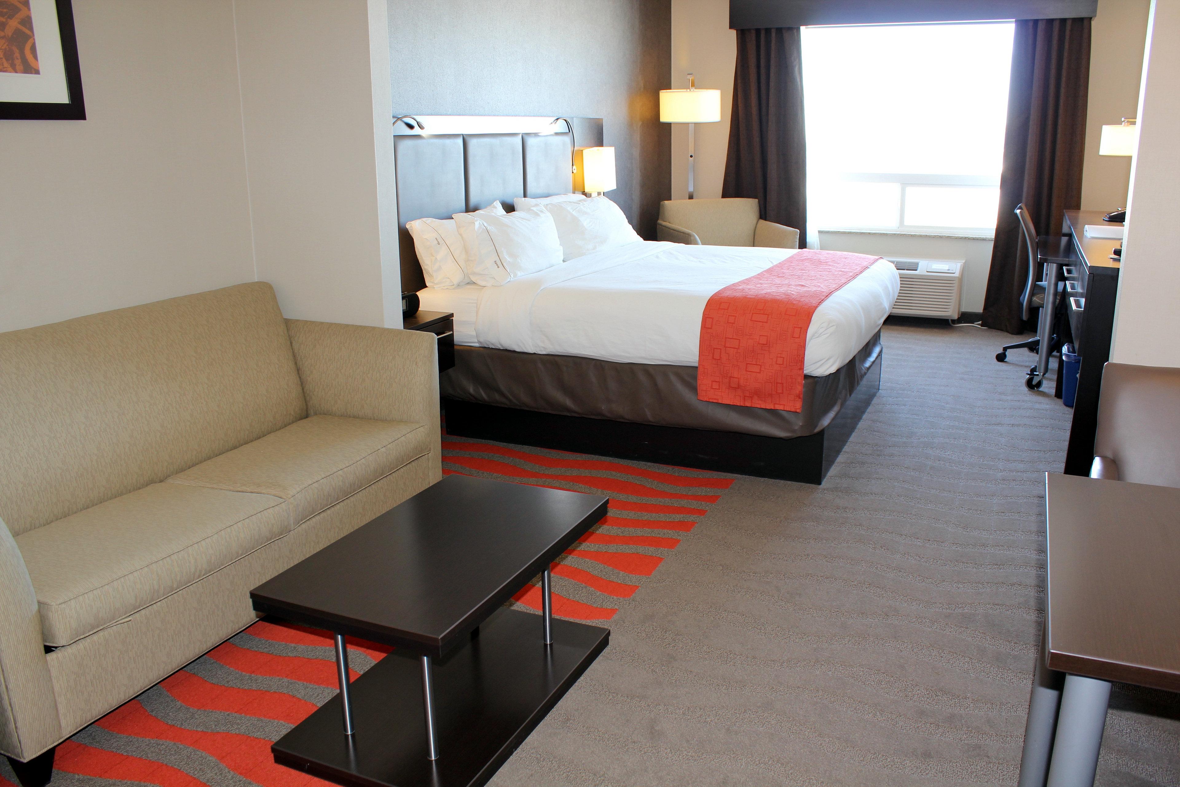 Chateau Inn & Suites Bonnyville Ngoại thất bức ảnh