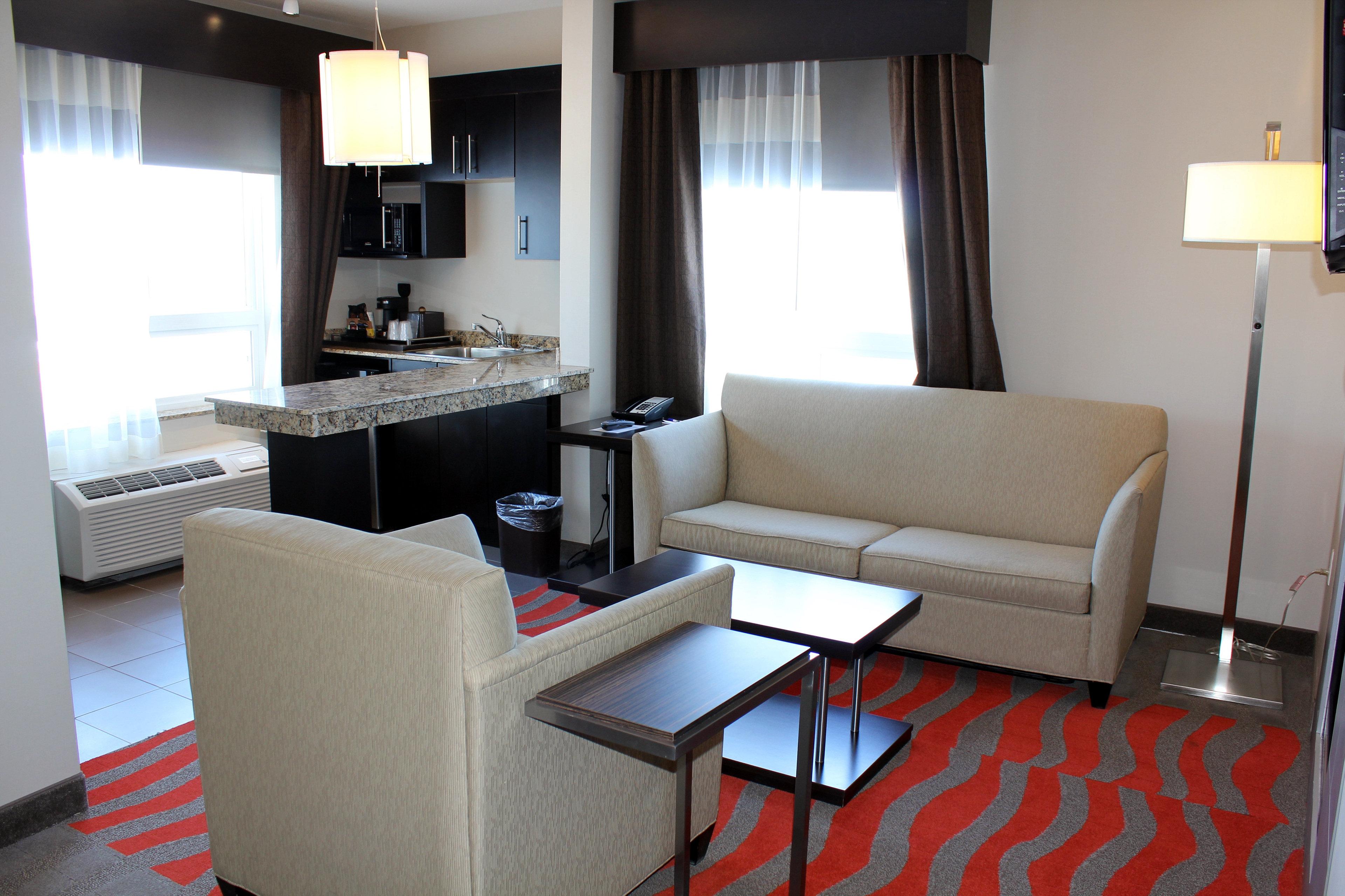 Chateau Inn & Suites Bonnyville Ngoại thất bức ảnh