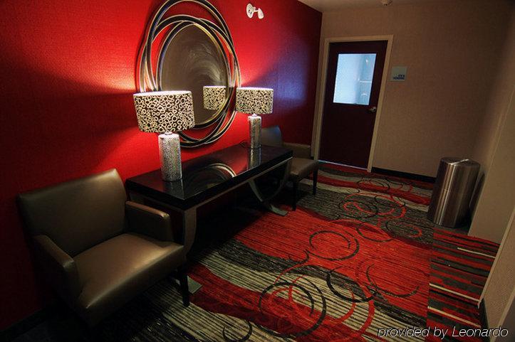 Chateau Inn & Suites Bonnyville Ngoại thất bức ảnh